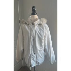 London Fog Ltd White Fur Lined Detachable Hood and Lining Winter Puffer Jacket M